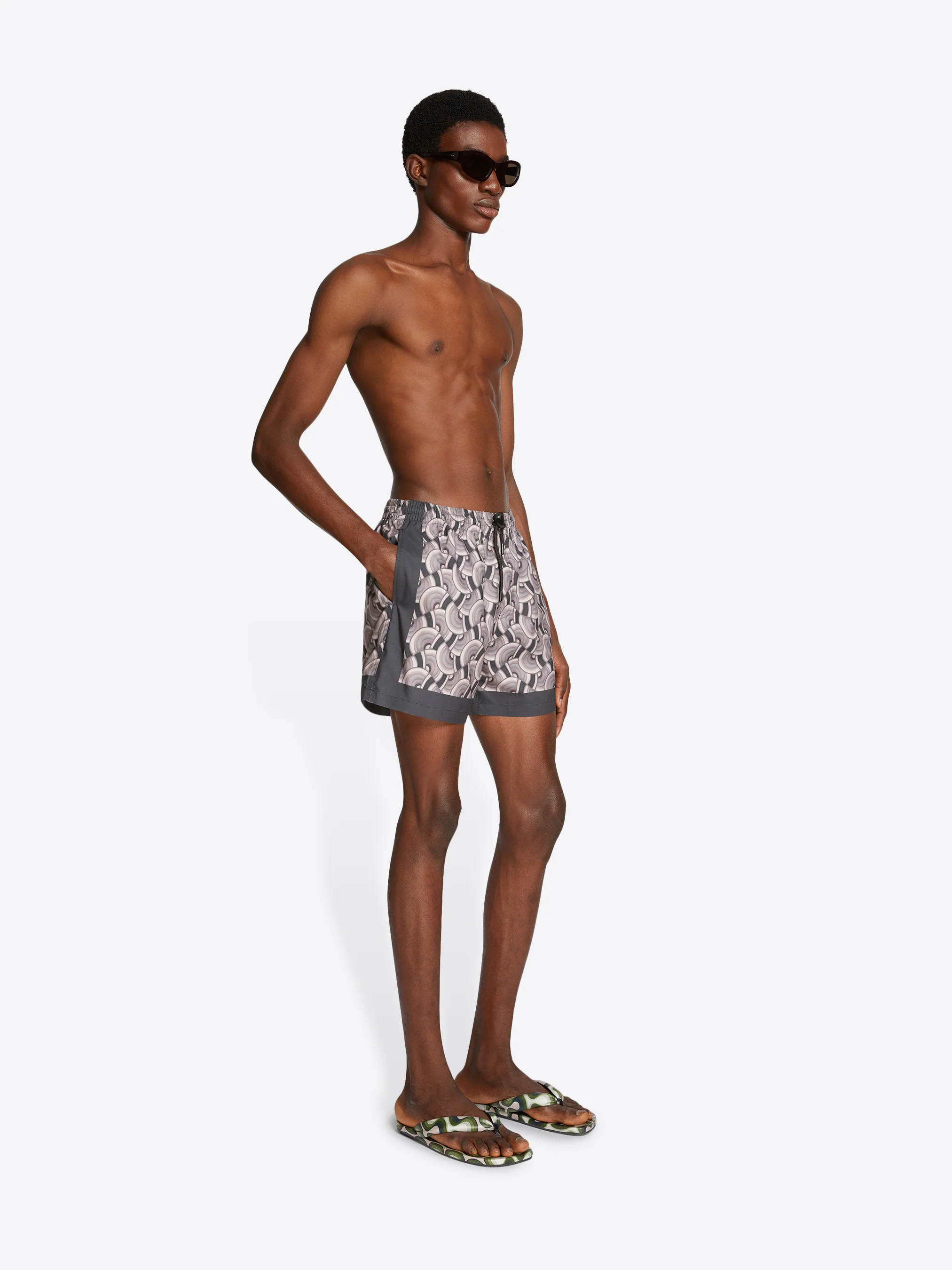 Printed swim shorts - Image 11
