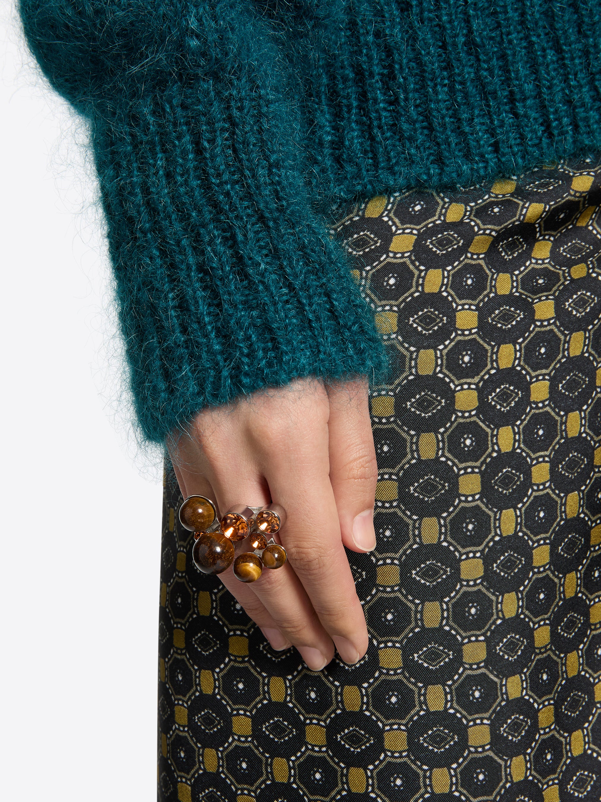 Ornamented ring - Image 4