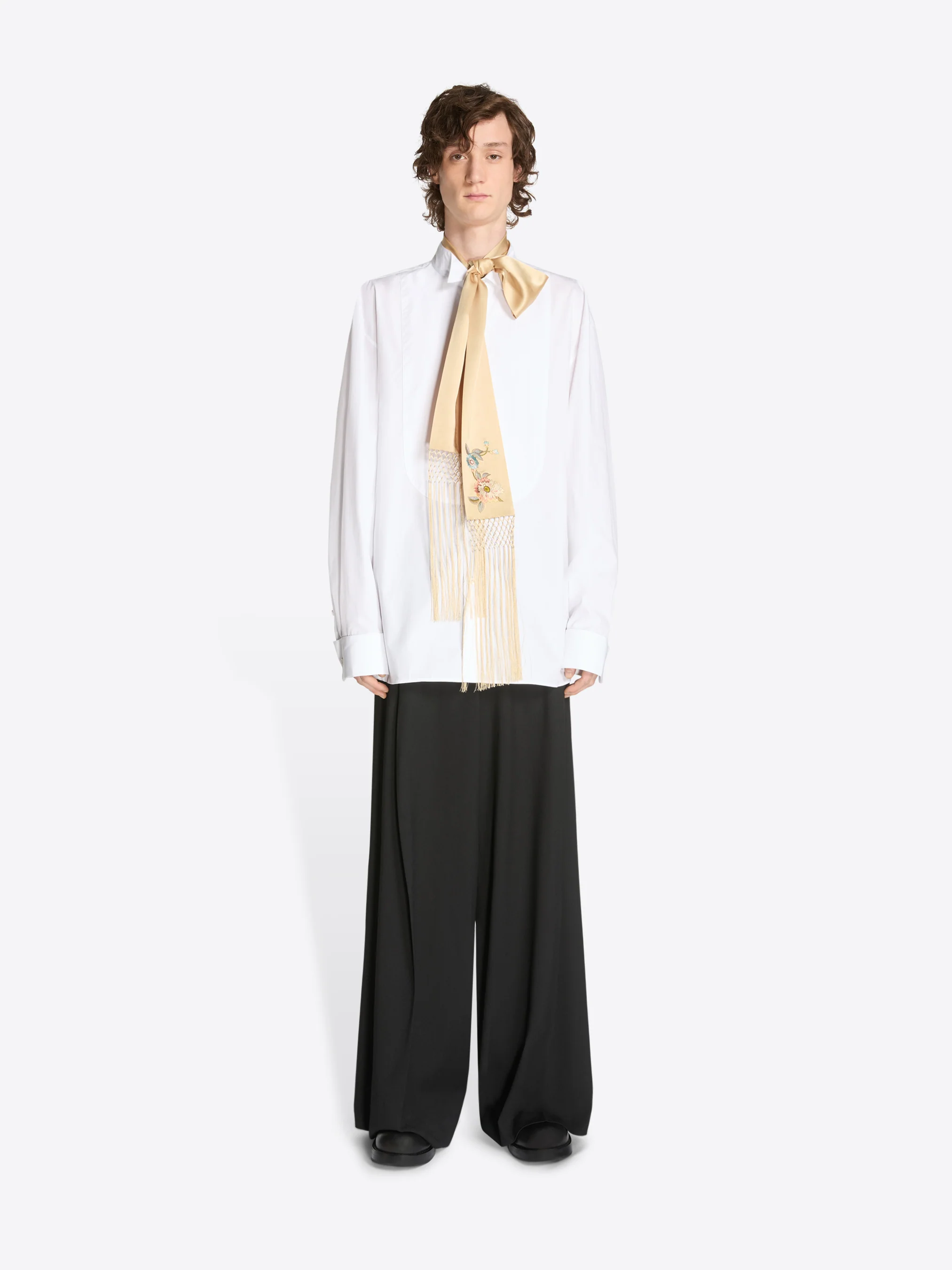 Embroidered silk scarf - Image 3