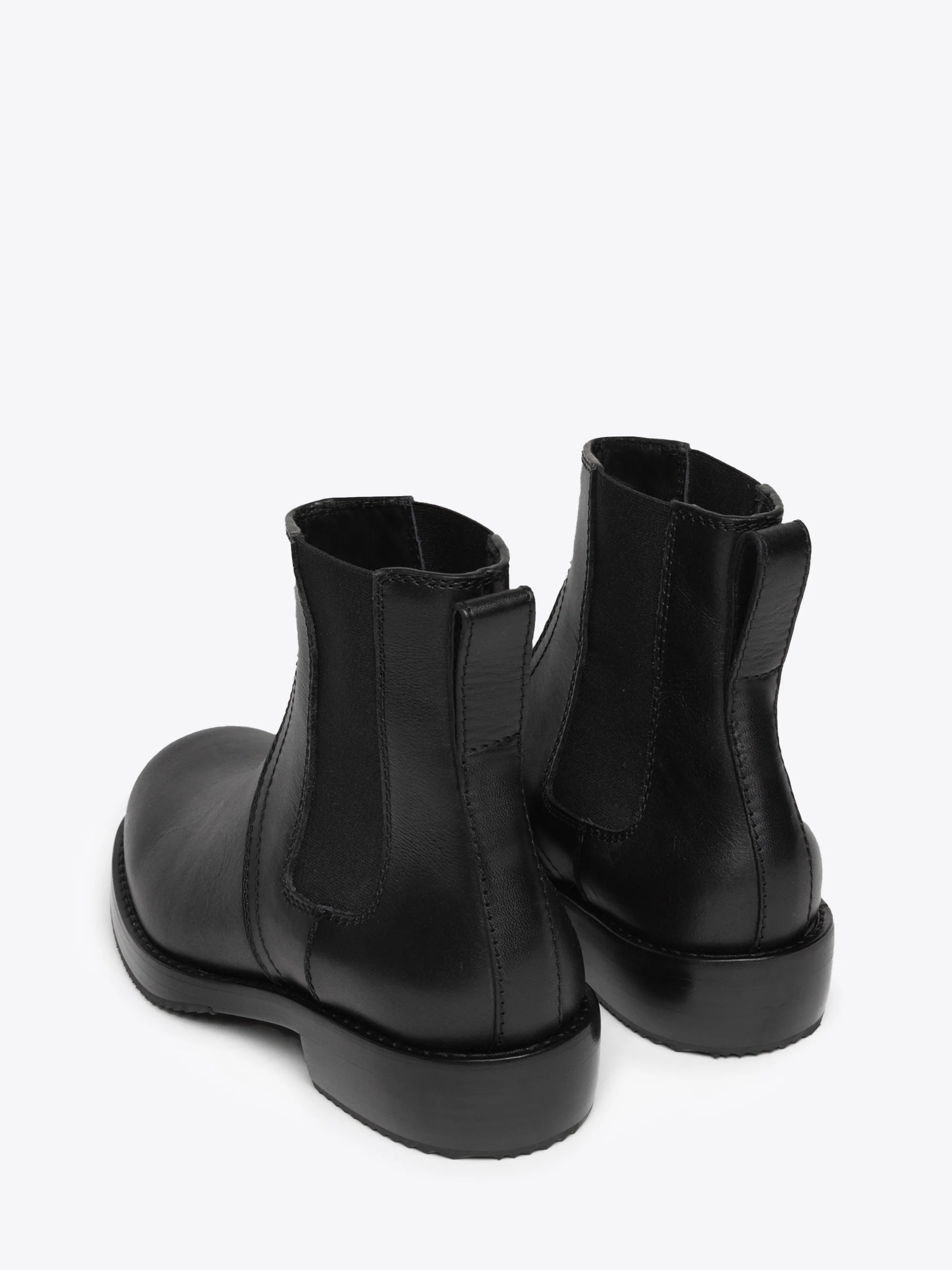 Leather Chelsea boots - Image 4