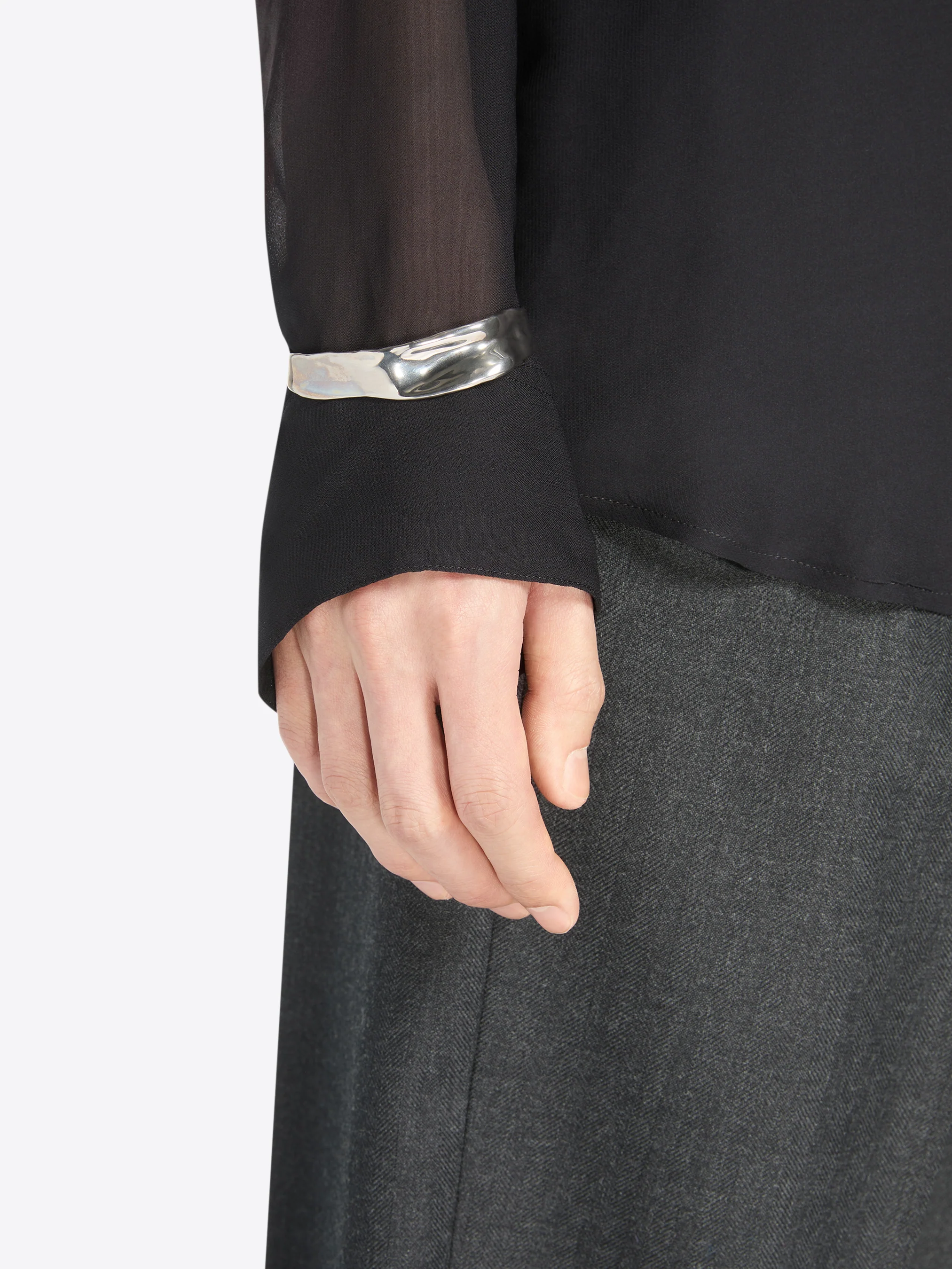 Anatomic bangle - Image 4