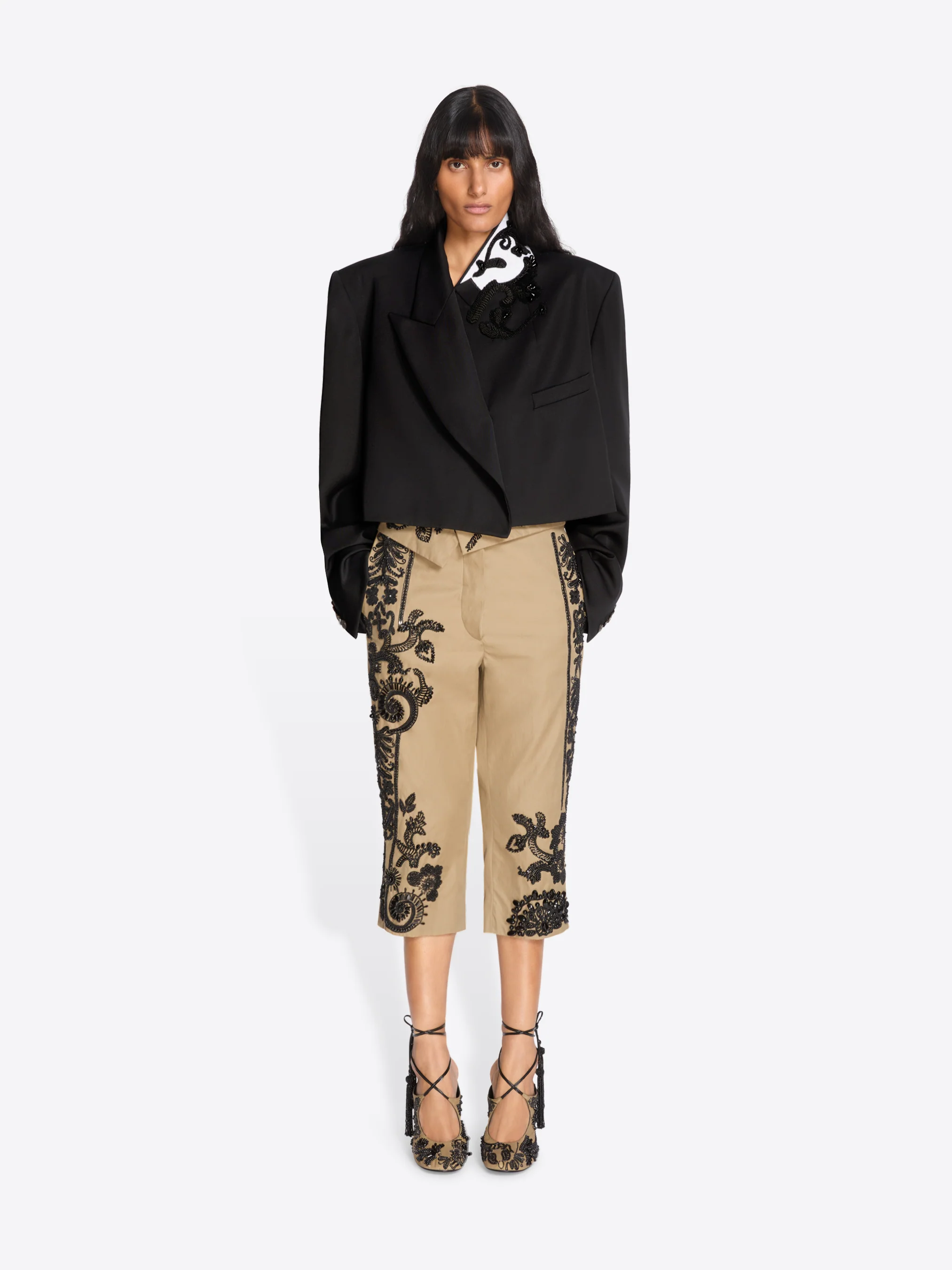 Embroidered capri pants - Image 2