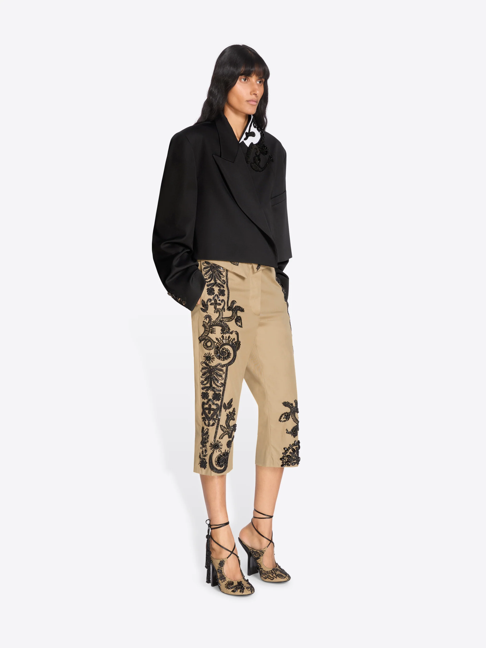Embroidered capri pants - Image 3