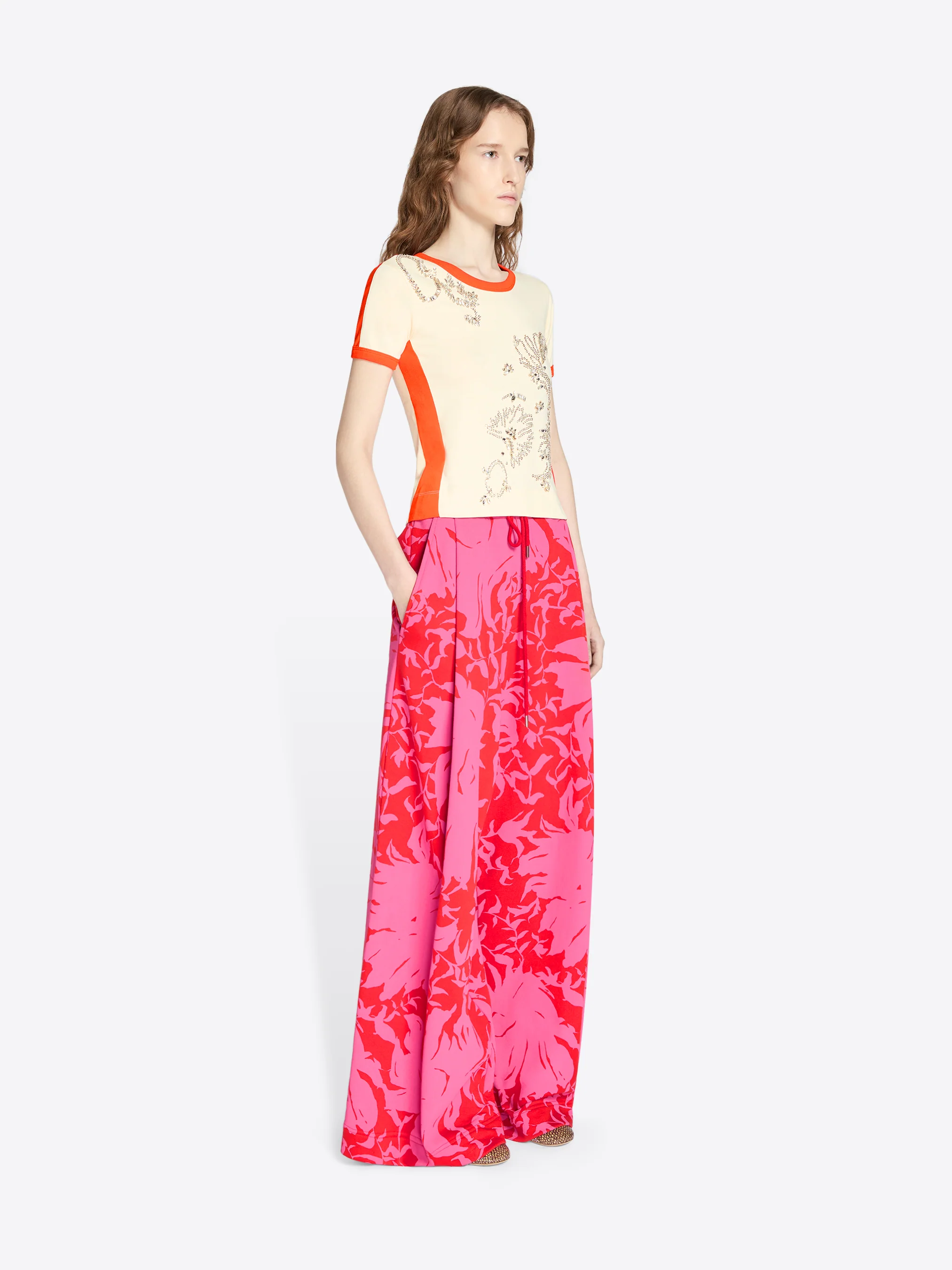 Fitted embroidered tee - Image 3