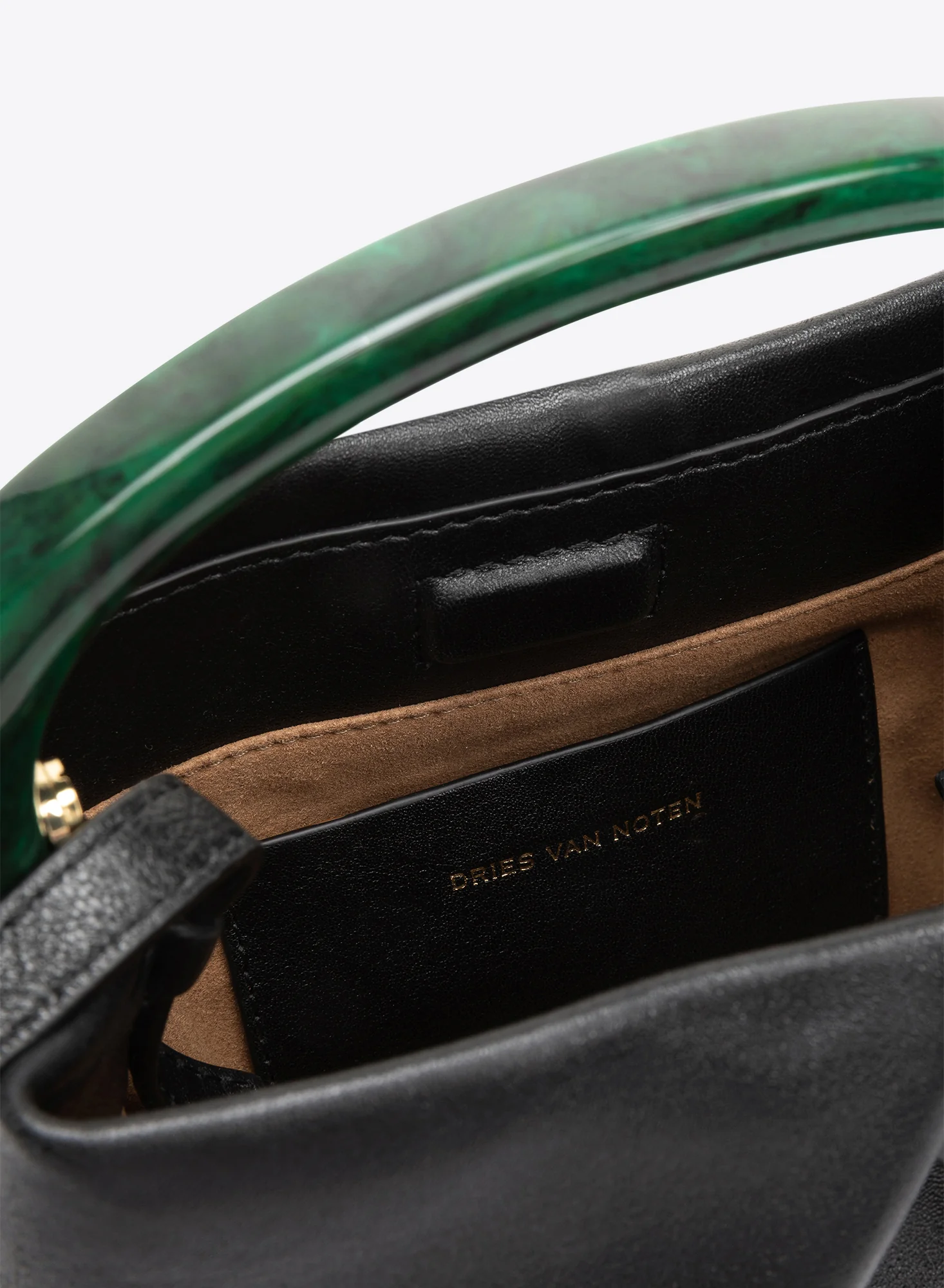Small pleated leather bag - Image 5