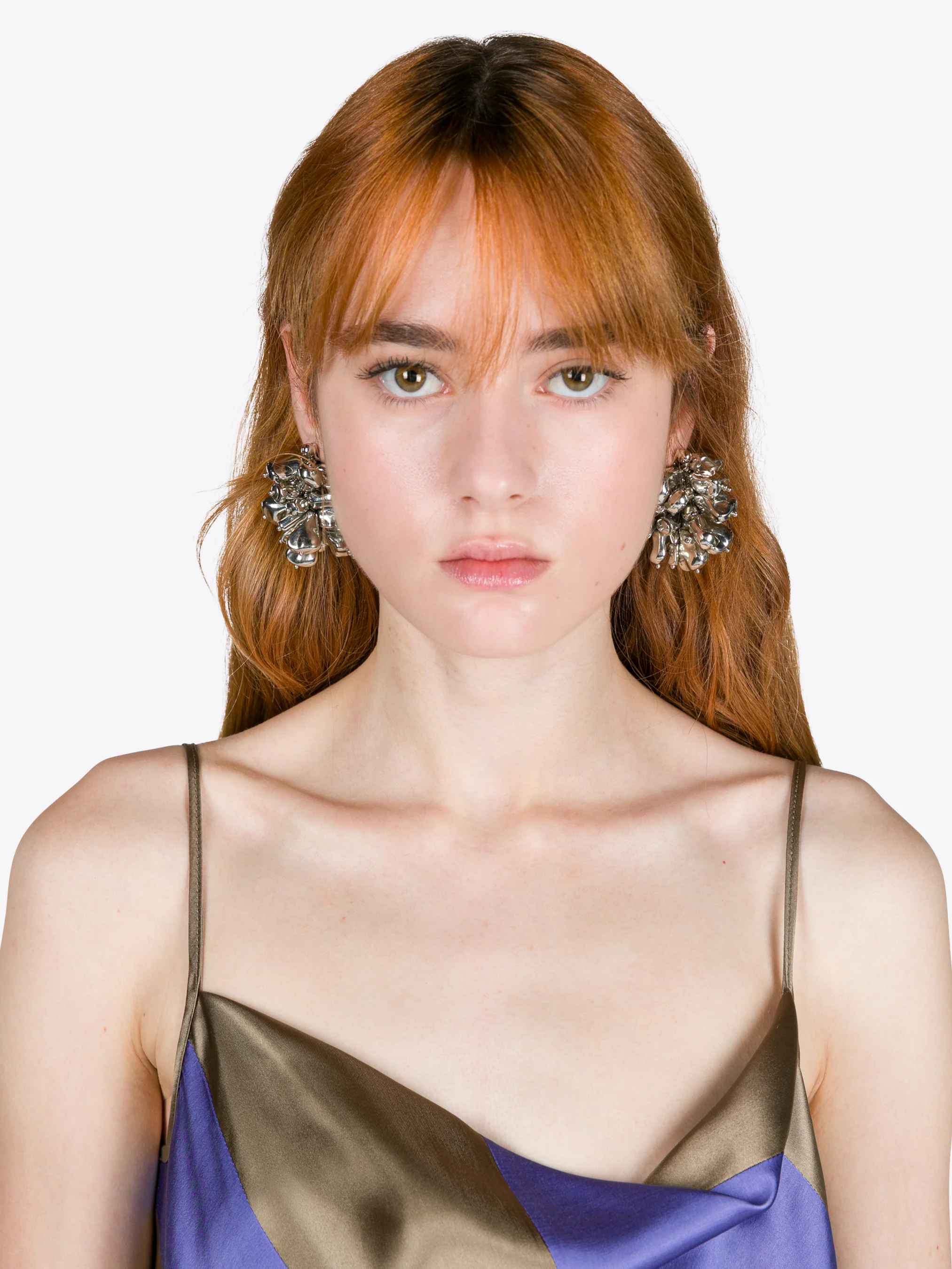 Embroidered earrings - Image 3