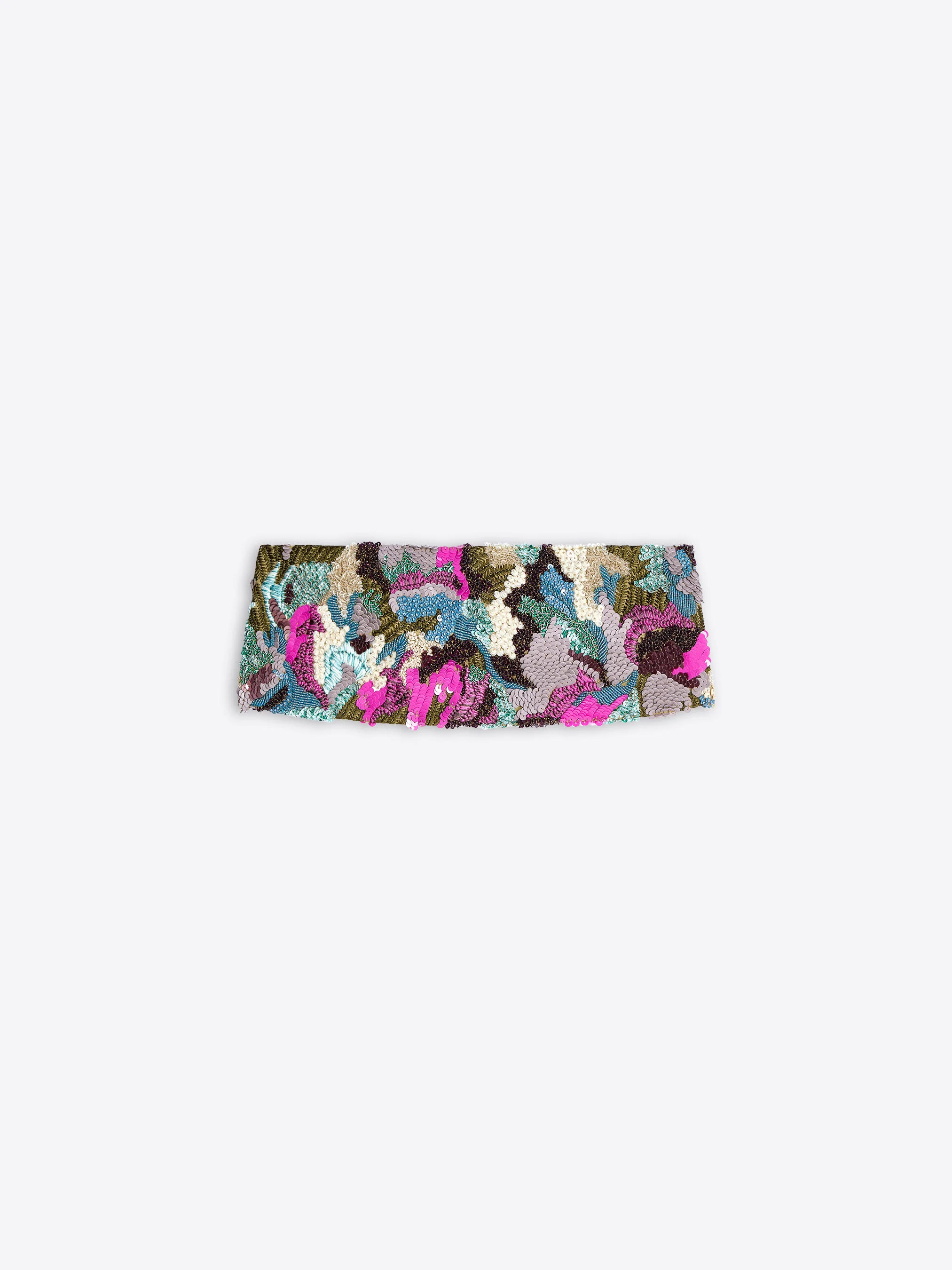 Embroidered cummerbund