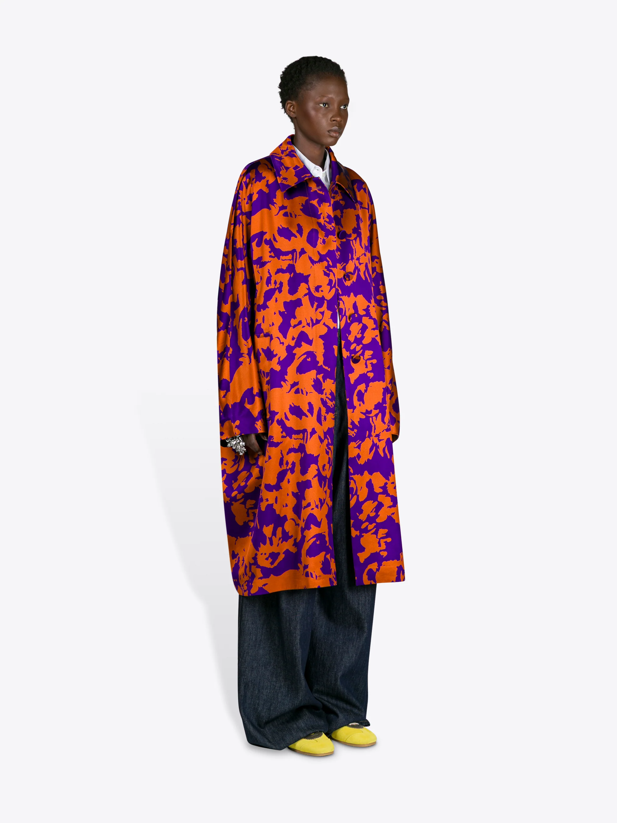 Floral viscose satin coat - Image 3