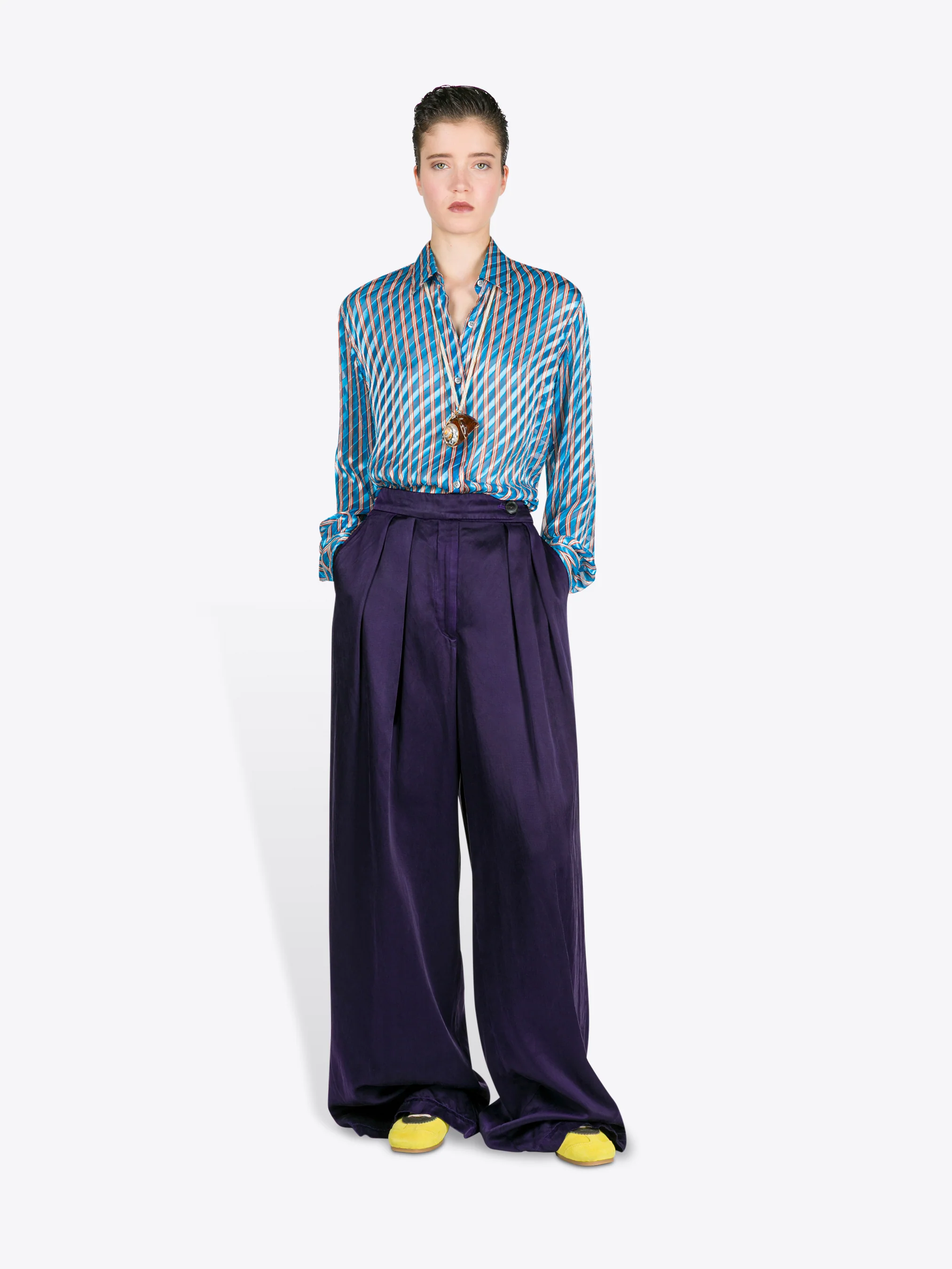 Wide pleated pants - Image 2