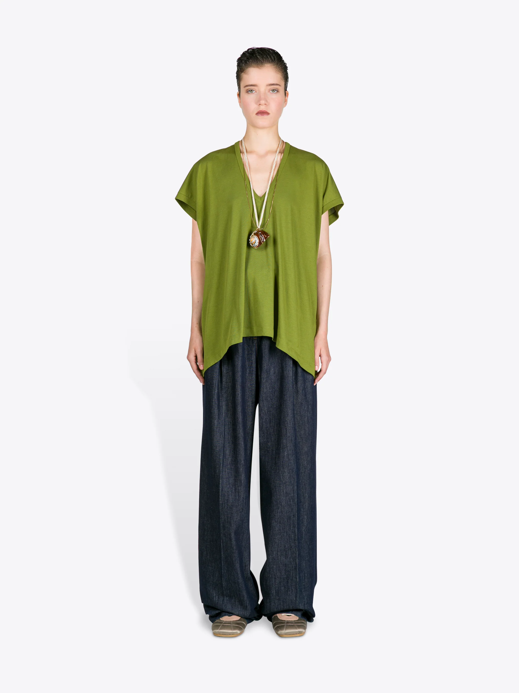 V-neck tee - Image 10