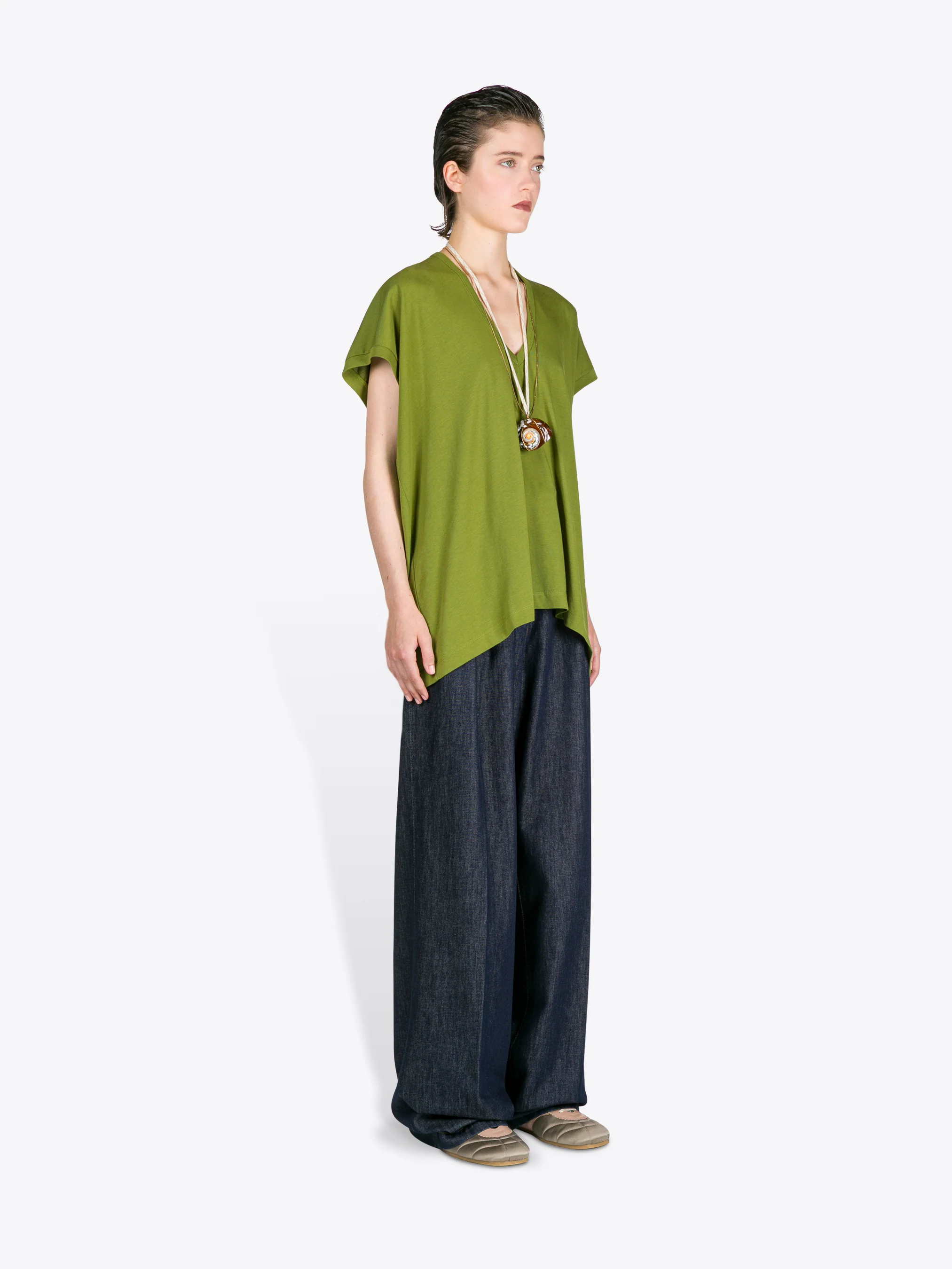 V-neck tee - Image 11